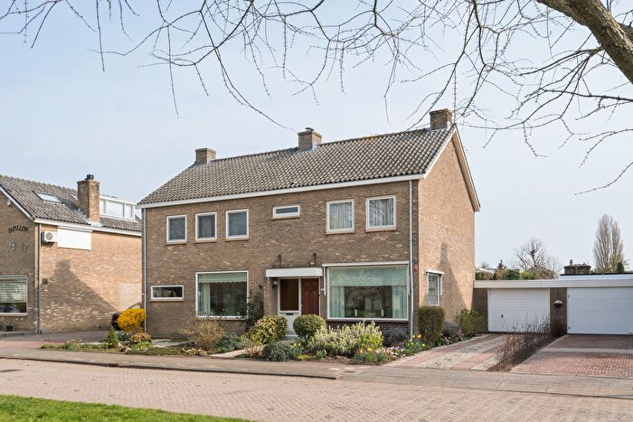 6-kamerhuis te koop in West, Ridderkerk