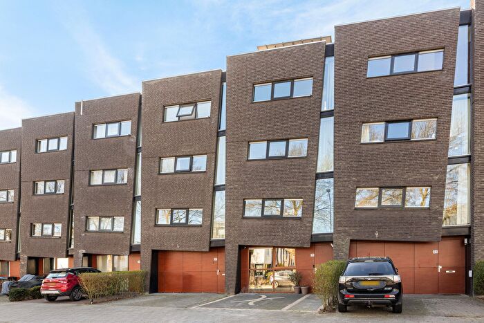 5-kamerhuis te koop in Den Bosch – Wateringen, Empel oost