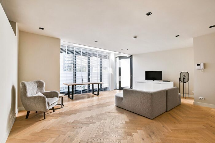 2-kamerappartement te koop in Amsterdam – Baarsjesweg, Paramariboplein e.o.