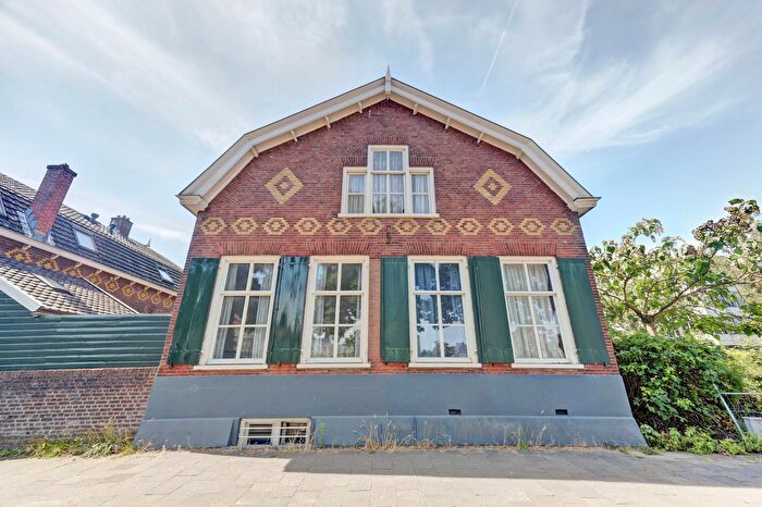 4-kamerhuis te koop in Utrecht – Kanaalweg, Welgelegen, Den Hommel