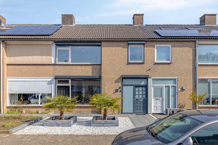 6-kamerhuis te koop in Elst (GE) – Bartókstraat, de Helster