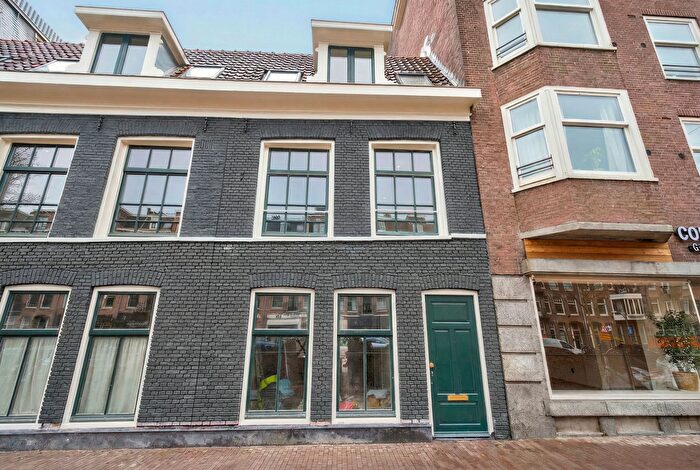 2-kamerappartement te koop in Amsterdam – Overtoom, Vondelparkbuurt-West
