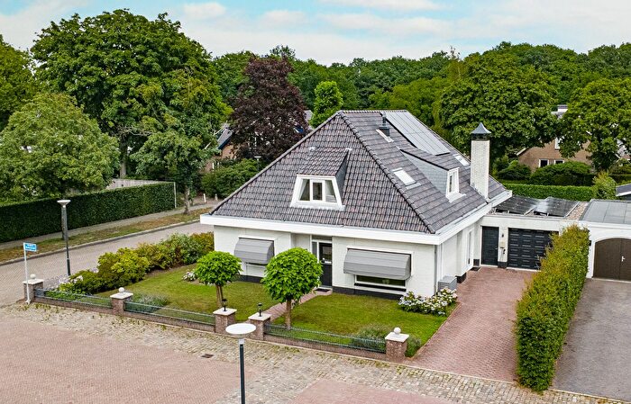 8-kamerhuis te koop in Waalwijk – Hendrik Chabotstraat, Meerdijk