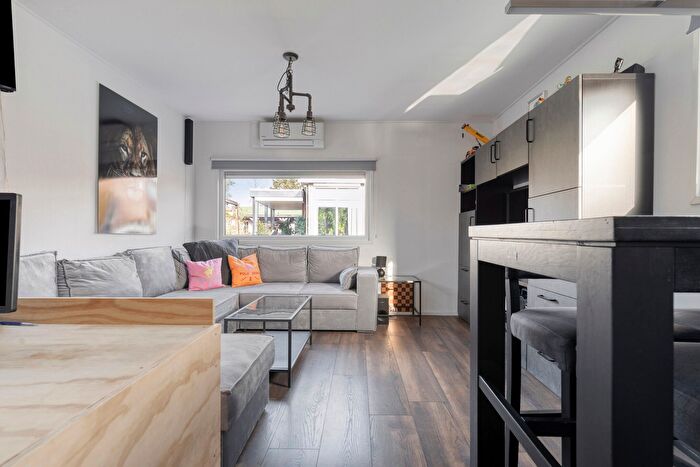 Koop en Huur Huizen - 3
