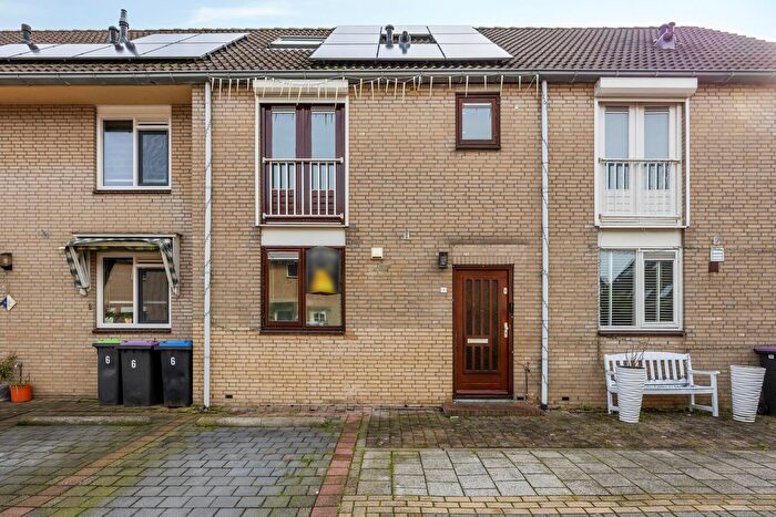 5-kamerhuis te koop in Spijkenisse – Eufraatstraat, Schenkel-Zuidoost