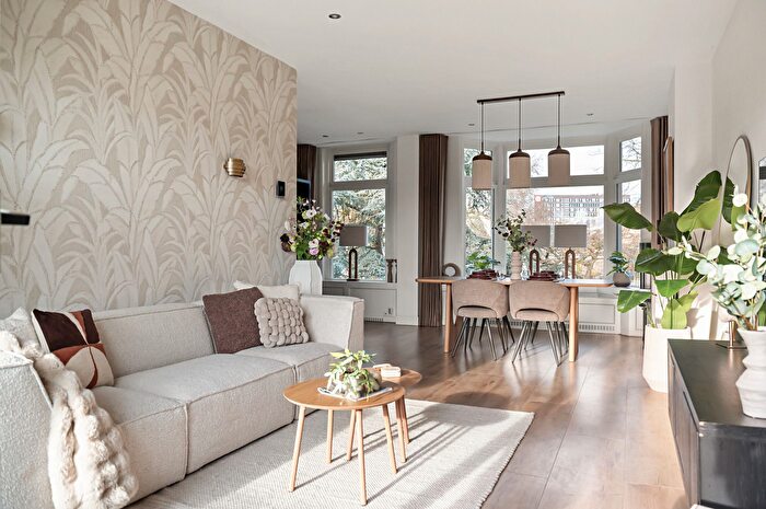 5-kamerappartement te koop in Lage Mors, Leiden