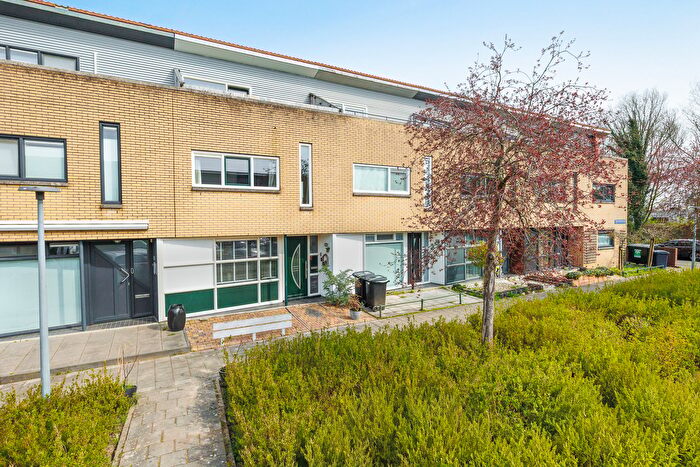 6-kamerhuis te koop in Danswijk Zuidoost, Almere