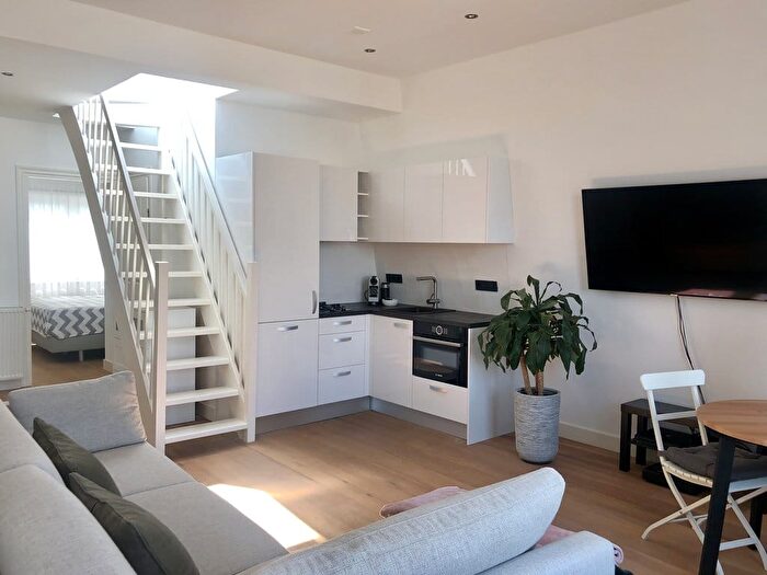 3-kamerappartement te huur in Cornelis Troostbuurt, Amsterdam