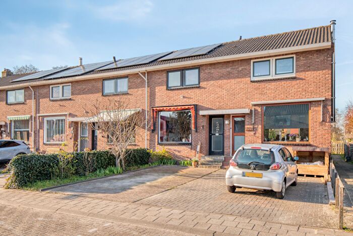 3-kamerhuis te koop in Bloemenbuurt-west, Capelle aan den IJssel