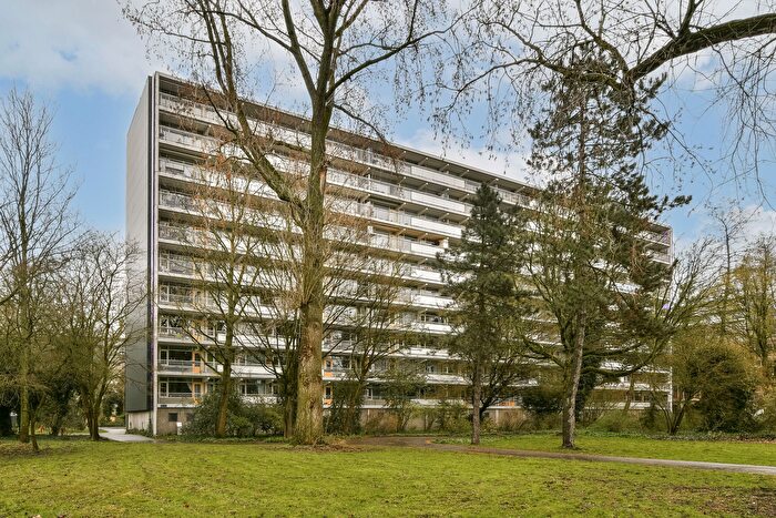 5-kamerappartement te koop in Amsterdam – Wipmolen, Molenwijk
