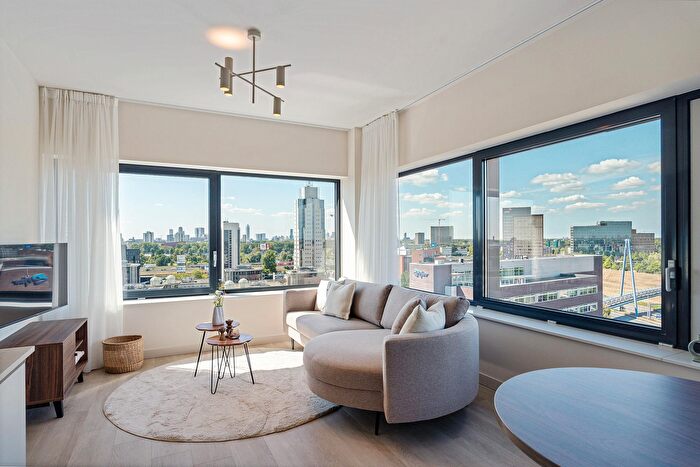 2-kamerappartement te koop in Rivium 1e straat, Capelle aan den IJssel