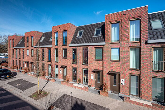 6-kamerhuis te koop in Helpman, Groningen