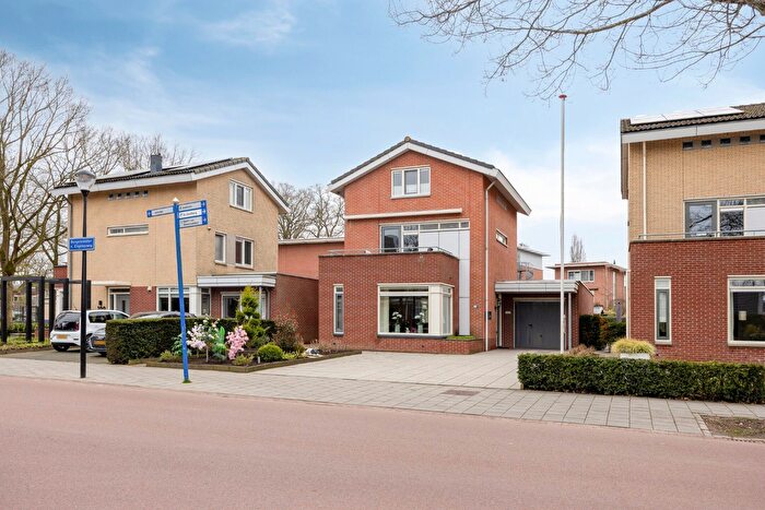 5-kamerhuis te koop in Centrum IJsselmuiden, IJsselmuiden