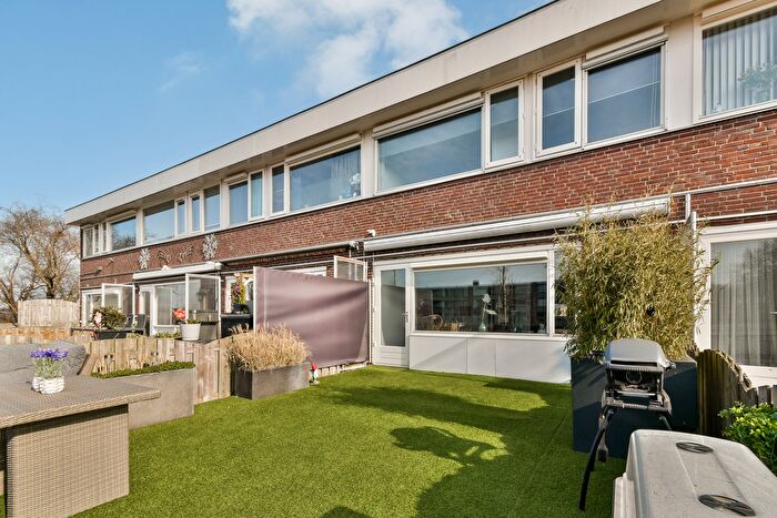 5-kamerappartement te koop in Zwanenburg – Dennenlaan, Zwanenburg Zuidoost