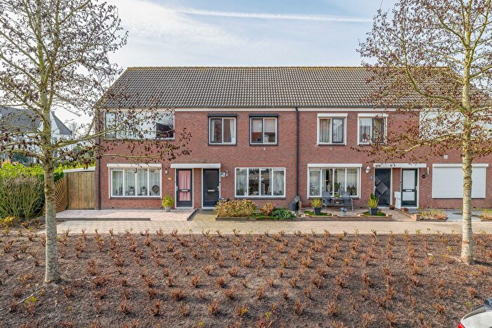 5-kamerhuis te koop in Ooltgensplaat woonkern, Ooltgensplaat