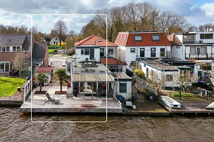 6-kamerhuis te koop in Steekterbuurt, Alphen aan den Rijn