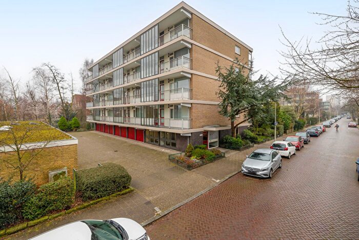 2-kamerappartement te koop in Waldeck-Noord, Den Haag