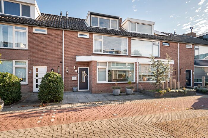 5-kamerhuis te koop in Papendrecht – Oudaenstraat, Schrijversbuurt