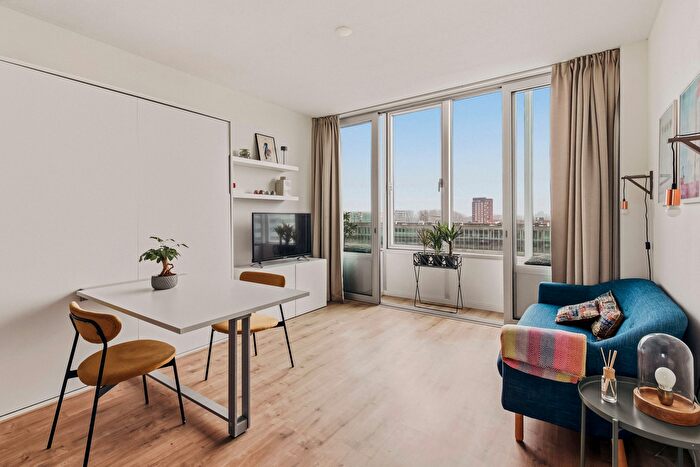 1-kamerappartement te koop in Amsterdam – Bos en Lommerplantsoen, Robert Scottbuurt-West