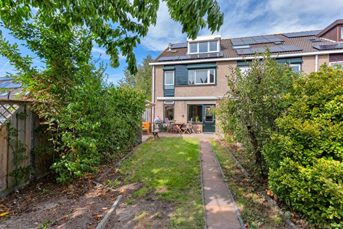 6-kamerhuis te koop in Oud-Beijerland Spuioeverwijk, Oud-Beijerland
