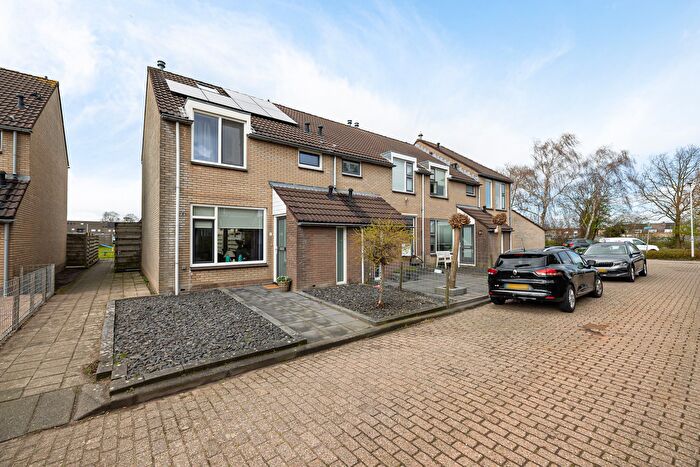 6-kamerhuis te koop in Duinterpen, Sneek